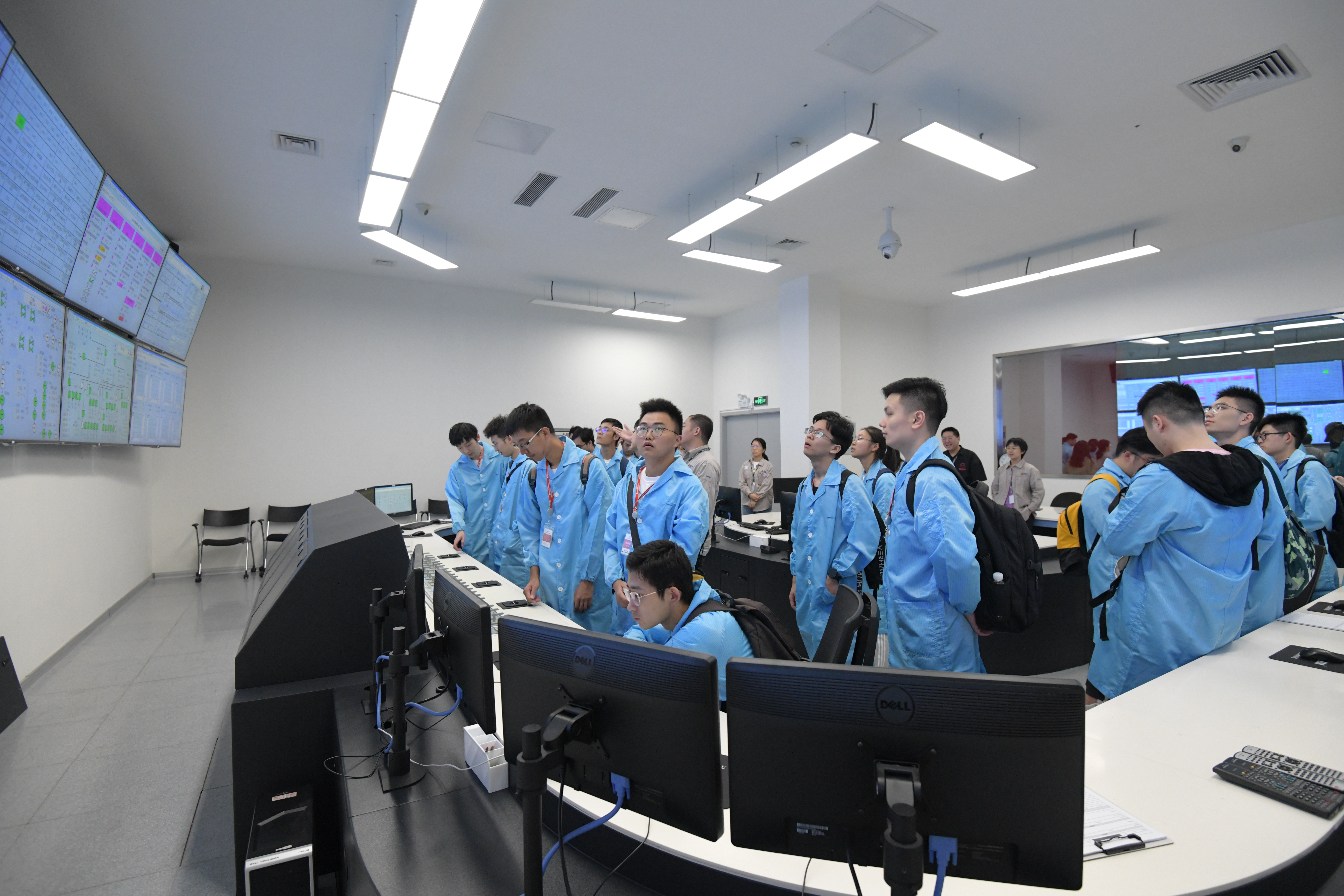国核自仪与上海交大开展产学研基地建设活动